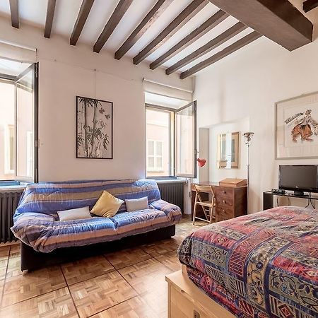 Studio Borgo Colonne Парма Экстерьер фото